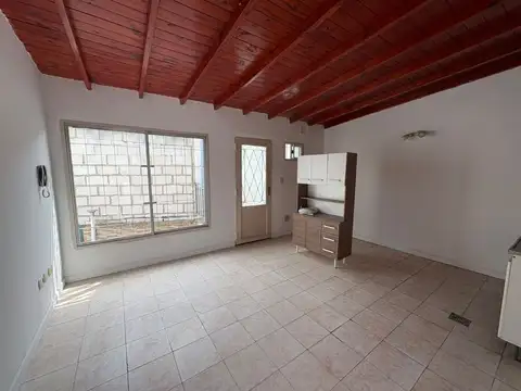 Depto Tipo Casa en Alquiler en San Nicolás, $ 490.000