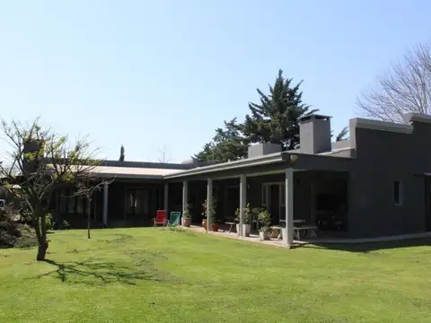 Roca e/ Maipu y Ayacucho