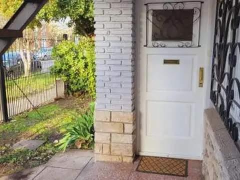 Casa en Venta en Parque Luro, USD 180.000