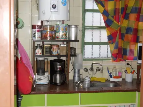 CHALET EN 2 PLANTAS + AMPLIO GALPON - TODO INDEPENDIENTE   APTO CREDITO  