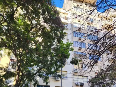 Lavalle 1570 , Piso 1