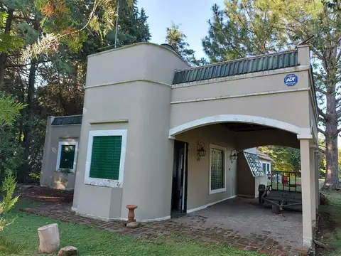 Quinta en Venta con 2 cocheras