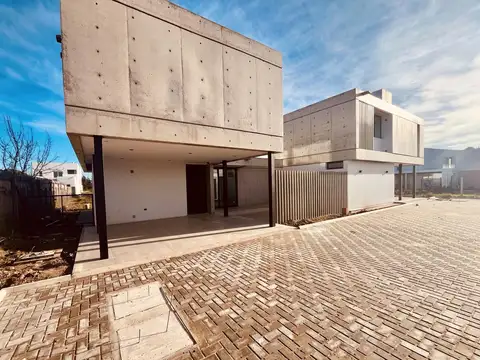 Casa en VENTA el Quimilar City bell