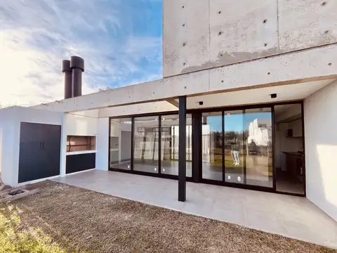 Calle 457 entre 11 y 12 El Quimilar