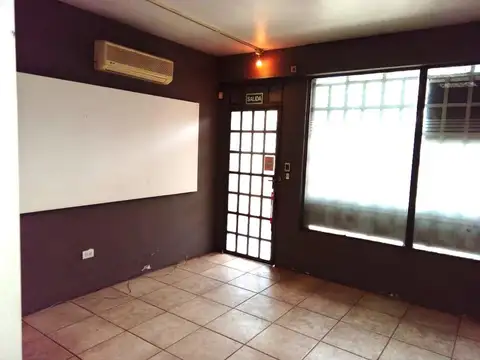 Local en Venta en Refinerias, USD 185.000