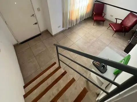 Depto Tipo Casa en Venta con 1 cocheras