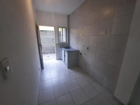 Depto Tipo Casa en Alquiler de 1 dormitorio