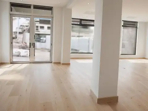 Ushuaia | Alquiler | Local | Deloqui esq Don Bosco