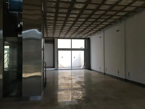 Local en Alquiler A Estrenar