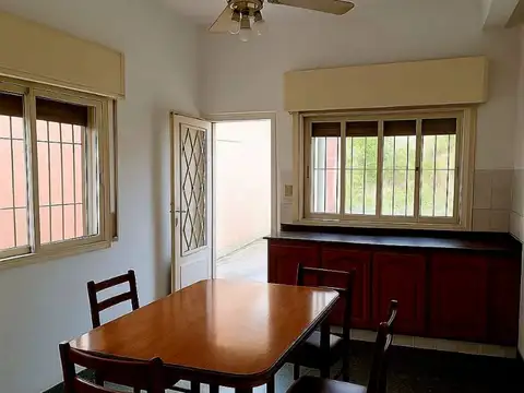 Casa en Venta en Villa Ballester, USD 110.000