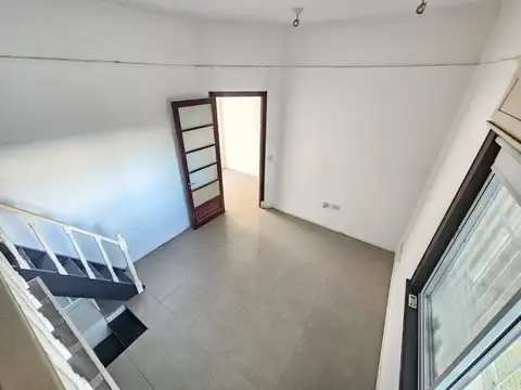 Depto Tipo Casa en Venta 32 años