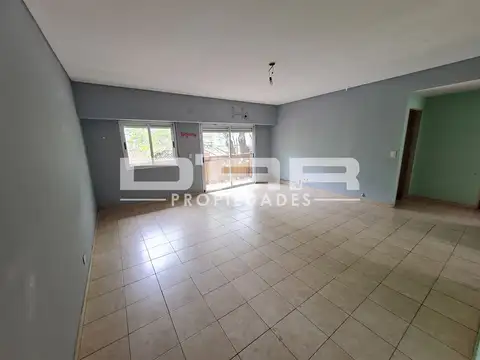 AMPLIO PH 3 AMB AL FRENTE CON BAJAS EXPENSAS - MIRALLA 500