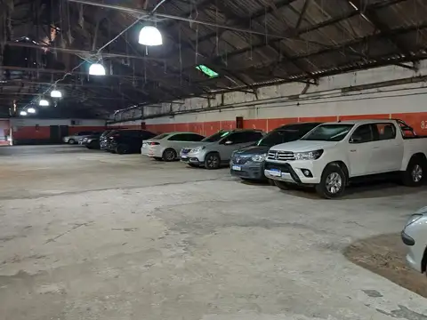 Cochera en Avellaneda en VENTA.