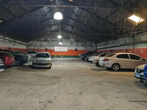 Cochera en Avellaneda en VENTA.