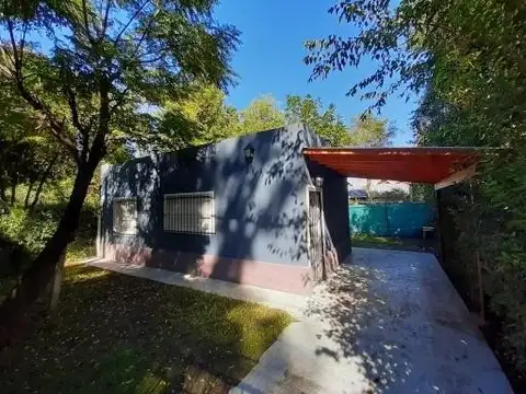 Casa en venta - 2 dormitorios 1 baño 1 cochera - 120mts2 totales - Pilar