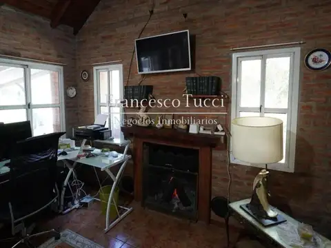 Casa en Venta con 2 cocheras