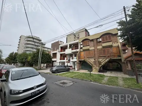 Venta Departamento de 4 ambientes con Cochera en Wilde
