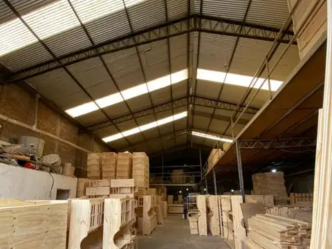 Galpon en Venta 14  mts Frente