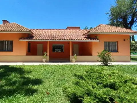 HERMOSA QUINTA EN 9 DE ABRIL-FINANCIACIÓN DIRECTA