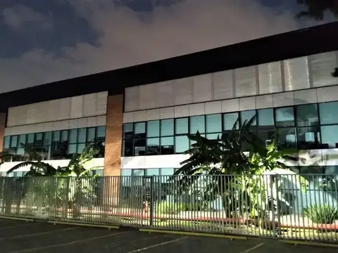 Predio Industrial - Ofic, Naves, depósitos, espac mixtos.