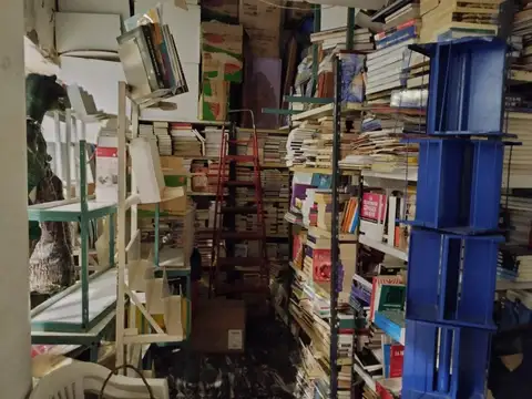 Local en Venta 51 años