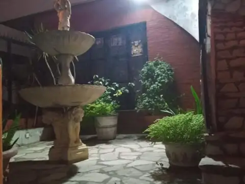 Vicente Lopez 200 , Piso 1