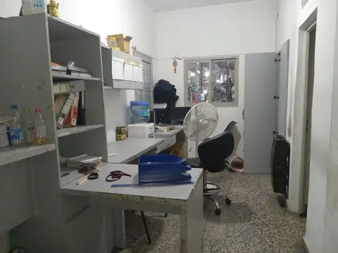 Galpon en Alquiler 34  mts Fondo