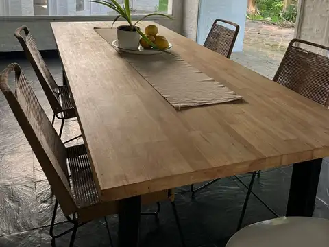 Casa 7 ambientes con 5 baños