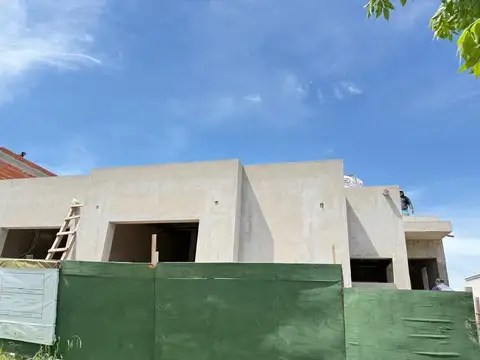 Casa  en Venta en Santa Elena, Pilar del Este, Pilar