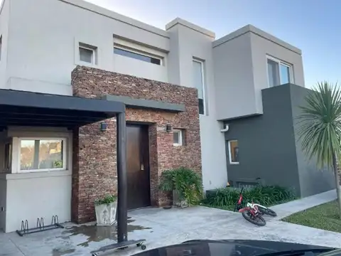 Barrio Cerrado San Alfonso  - Pilar del Este 100