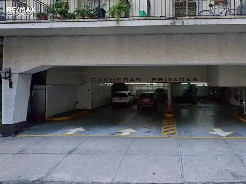 VENTA COCHERA - BARRIO NORTE