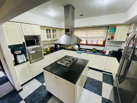 Casa en Venta en Los Polvorines, USD 450.000