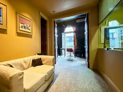 Oficina en Alquiler en Recoleta, USD 2.000