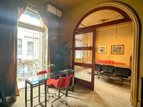 Oficina en Alquiler en Recoleta, USD 2.000