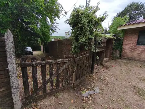 Casa 3 ambientes con 1 baño