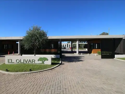 Lote en barrio pribado EL OLIVAR