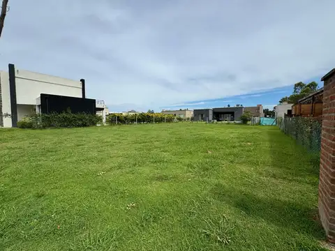 Terreno en Venta en Pilar del Este - Santa Emilia, USD 34.000