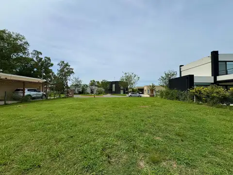Venta Lote Interno barrio Santa Emilia Pilar del Este