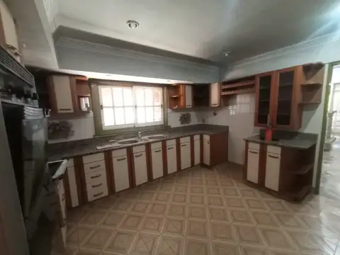 Casa en Alquiler en Malvinas Argentinas, $ 950.000