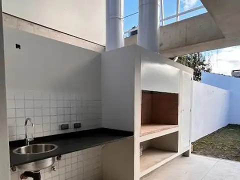 Depto Tipo Casa en Venta de 3 dormitorios