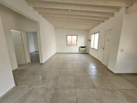 Depto Tipo Casa en Venta de 3 ambientes