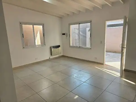 Depto Tipo Casa en Venta de 2 dormitorios