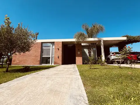 Casa en Venta en Hudson [Cod: ]