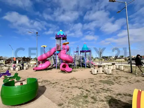 Terreno en Venta 30  mts Fondo