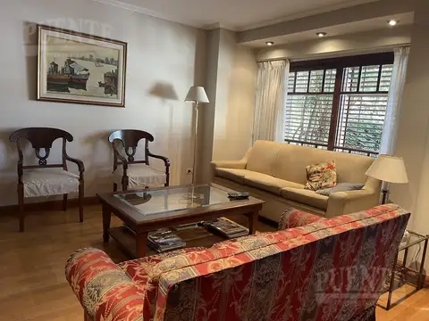 Casa en Venta con 4 cocheras