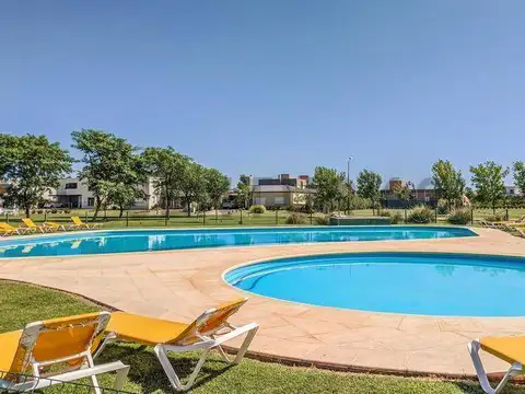 Terreno en Venta de 909,0 m2