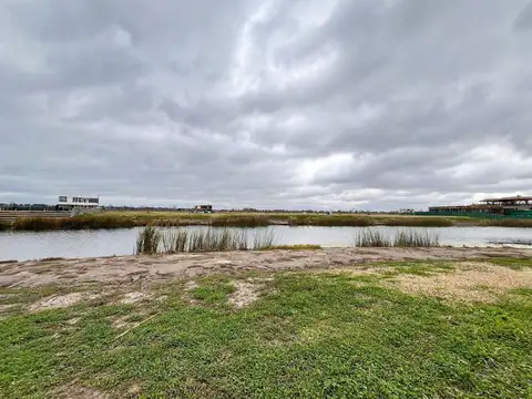 VENTA LOTE PUERTOS AMARRAS AL AGUA