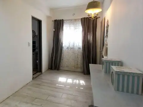 Casa en Venta con 5 cocheras