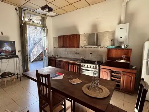 Venta Casa en Esquina a Reciclar  Patio Barracas