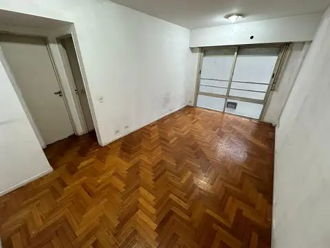 Castelli 300 y Av. Corrientes